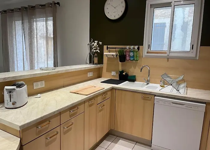 La Cave A Pape * بيرياك-دي-مير