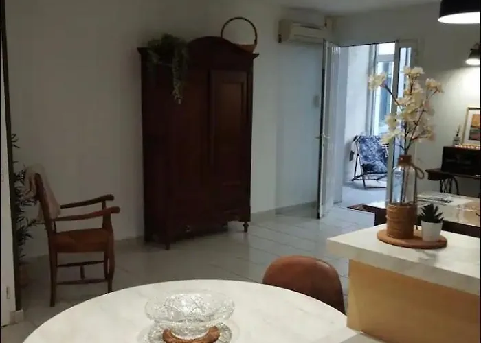 La Cave A Pape شقة